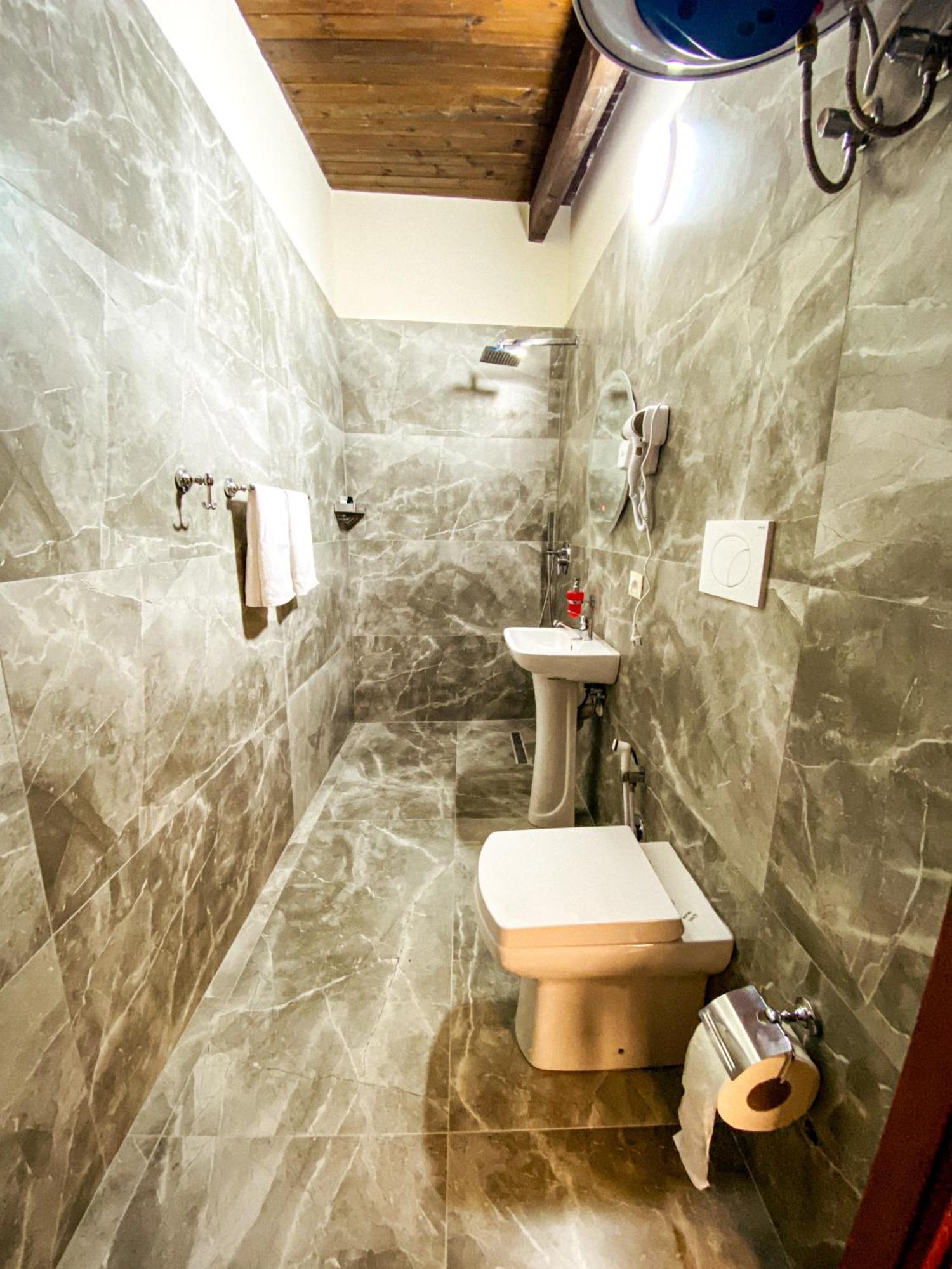 Hotel Iliria Canaj Номер фото